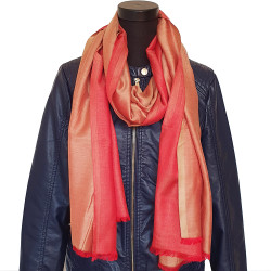 100% silk scarve. Handloom.
